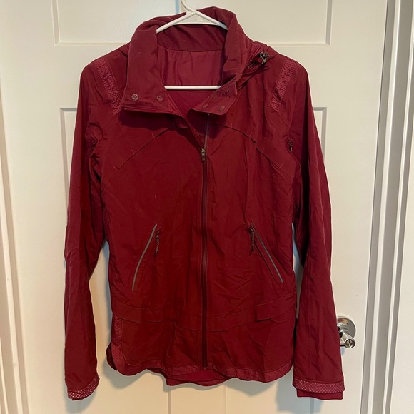 Lululemon jacket (burgundy) - Picture 1 of 2